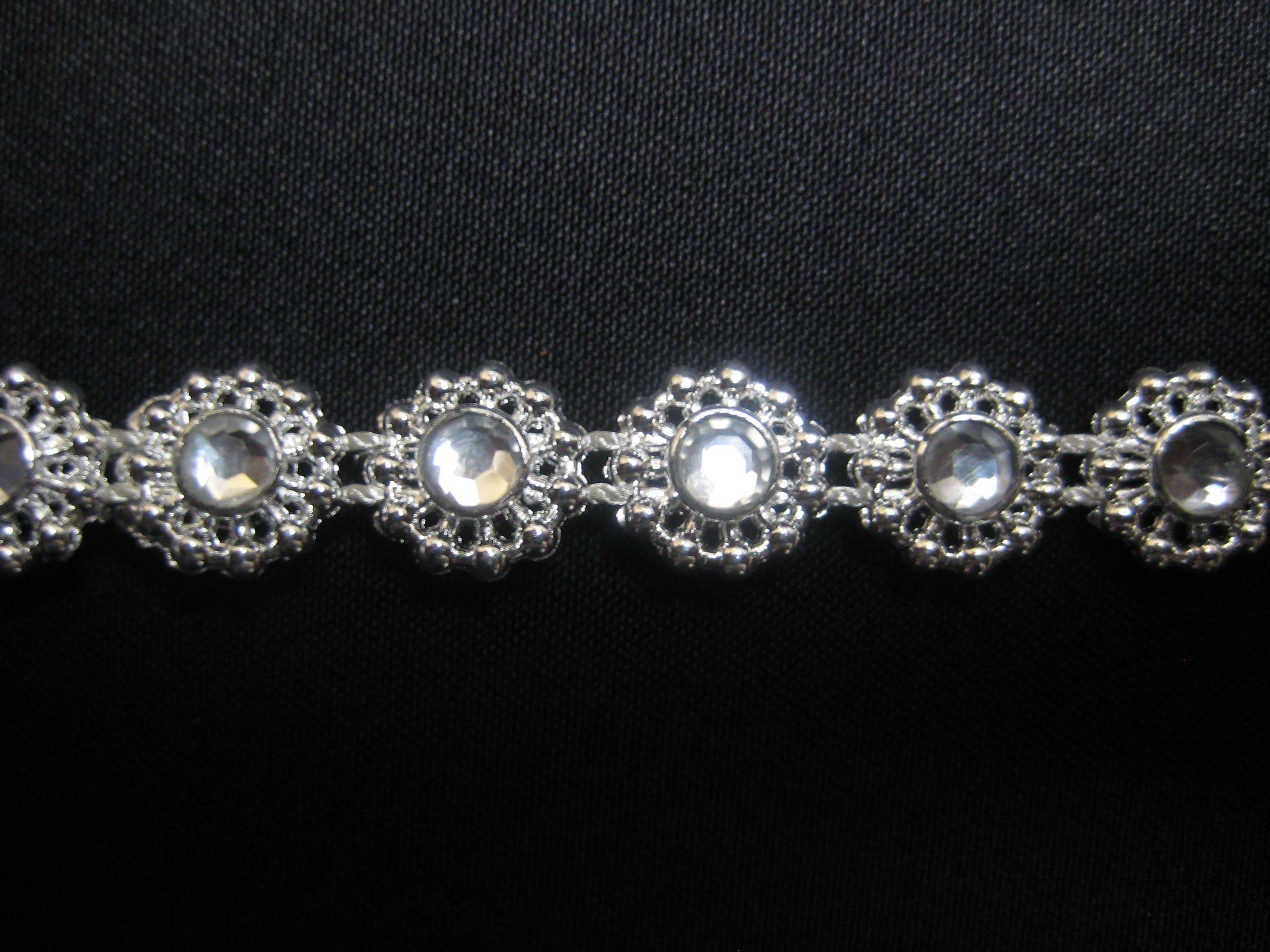 RHINESTONE TRIMS