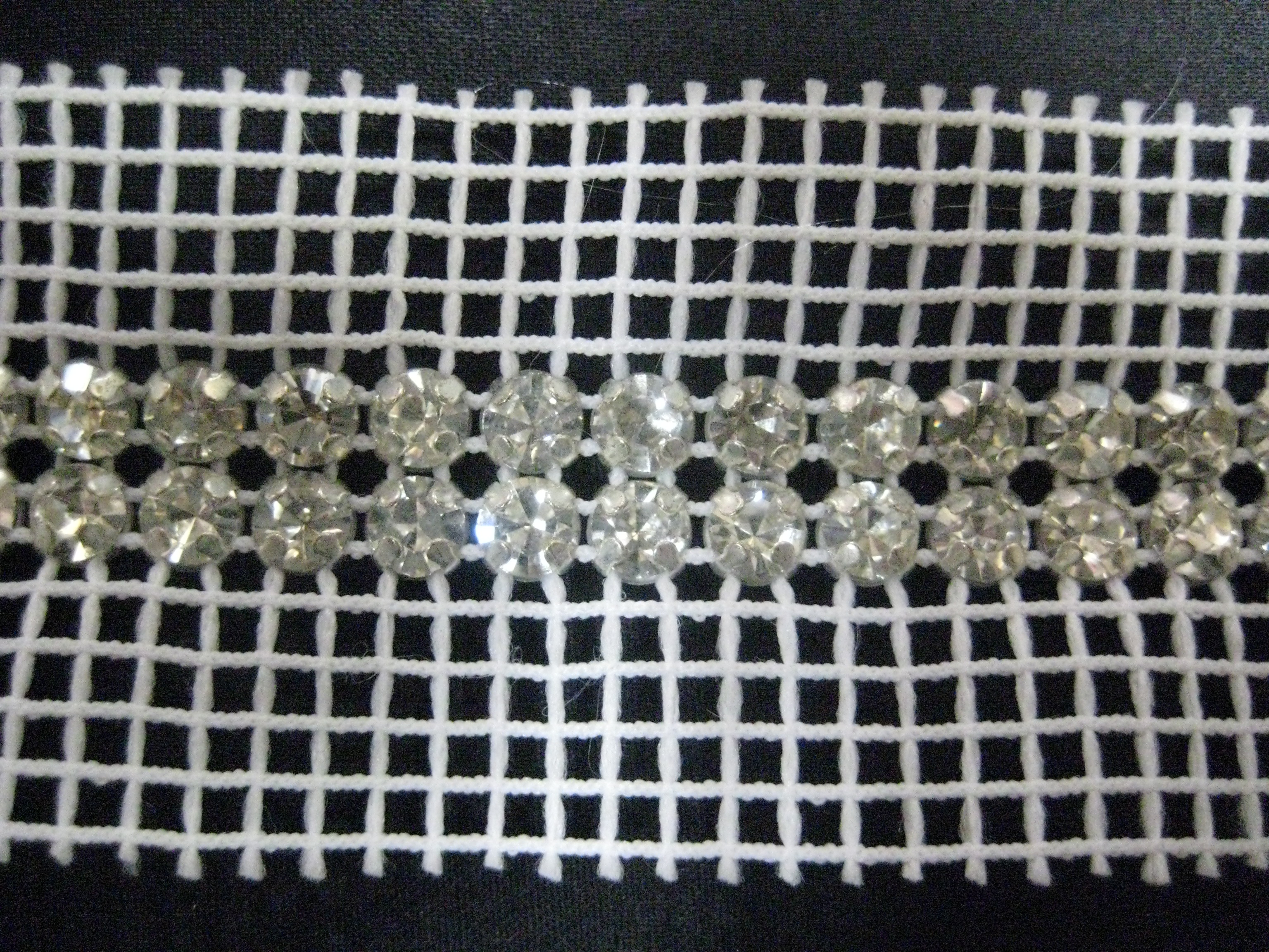 RHINESTONE TRIMS