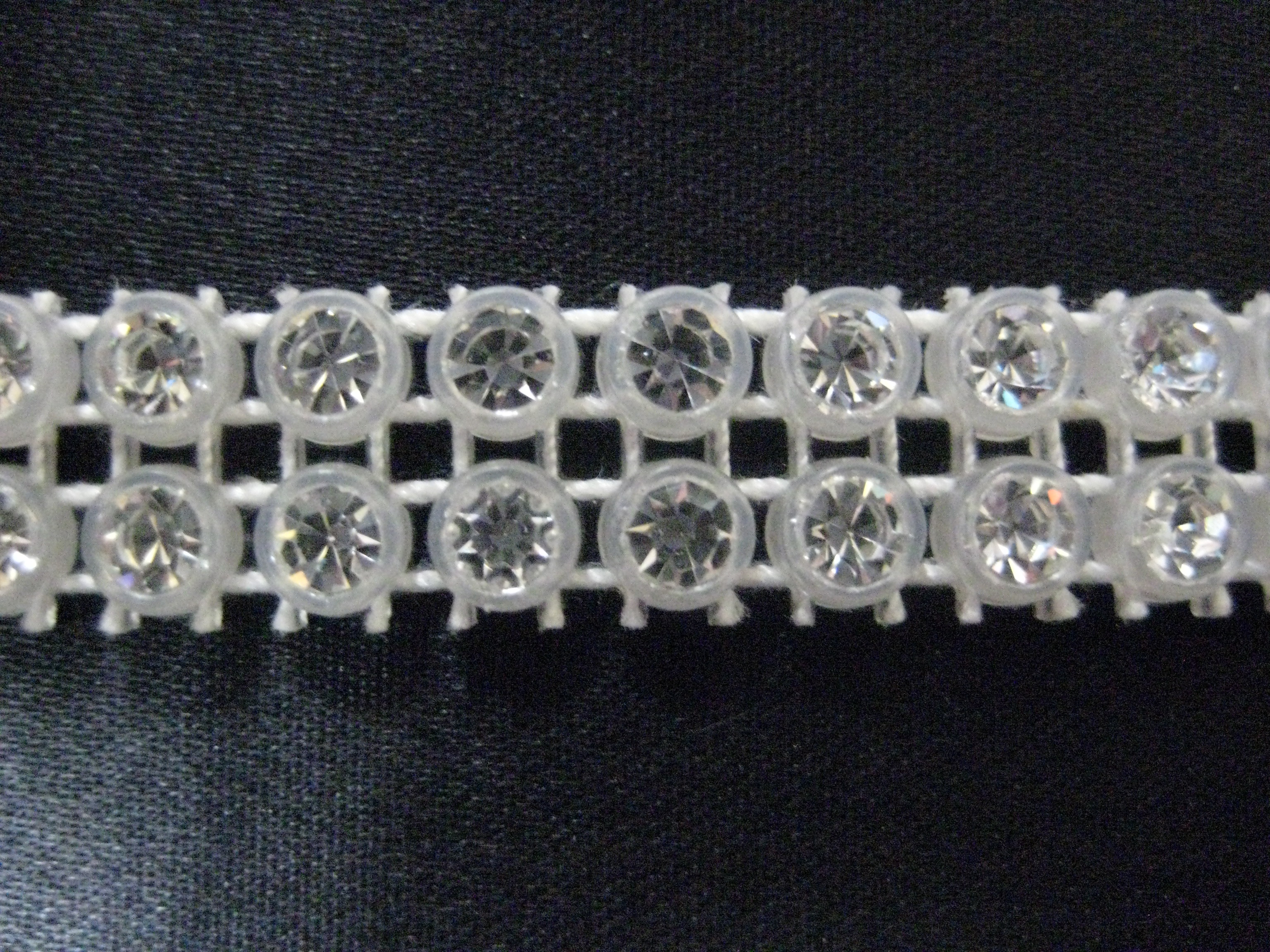 RHINESTONE TRIMS