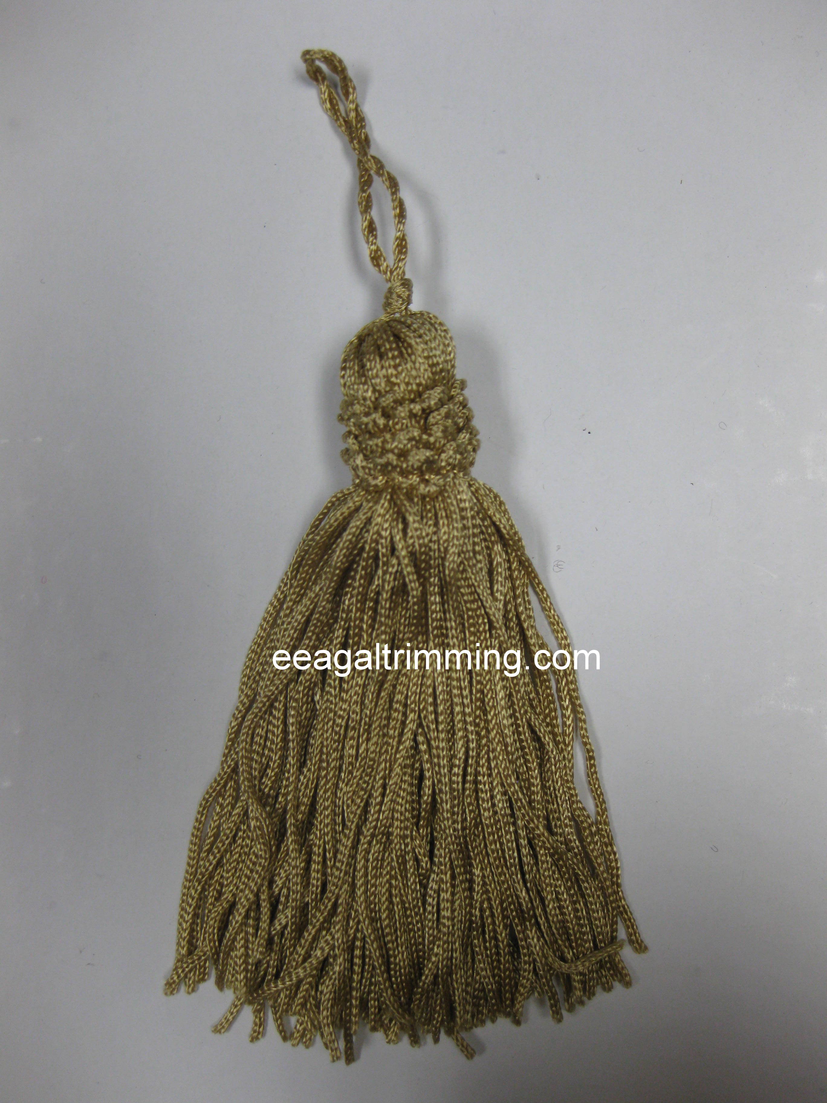 SMALL TASSEL