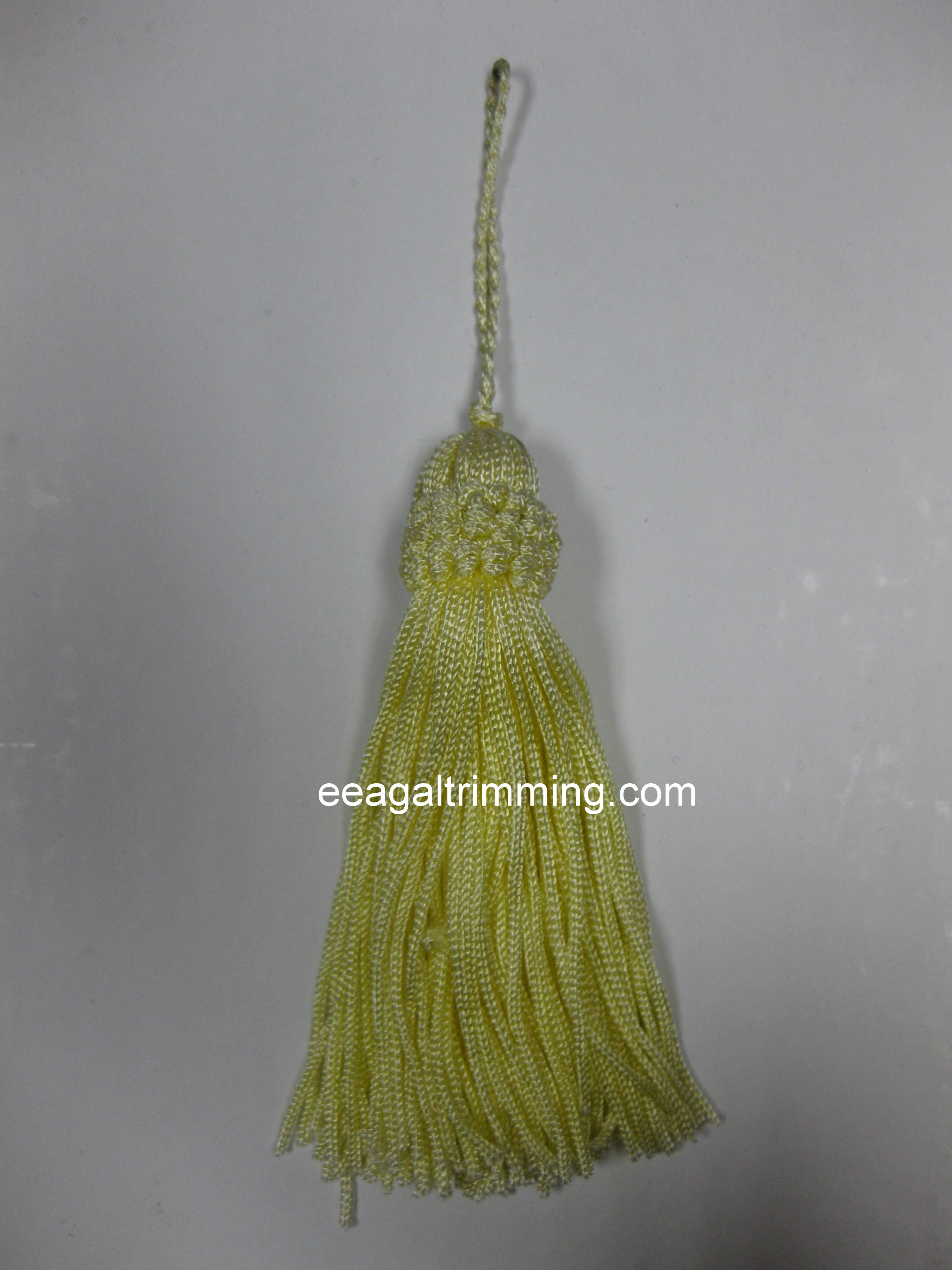 SMALL TASSEL