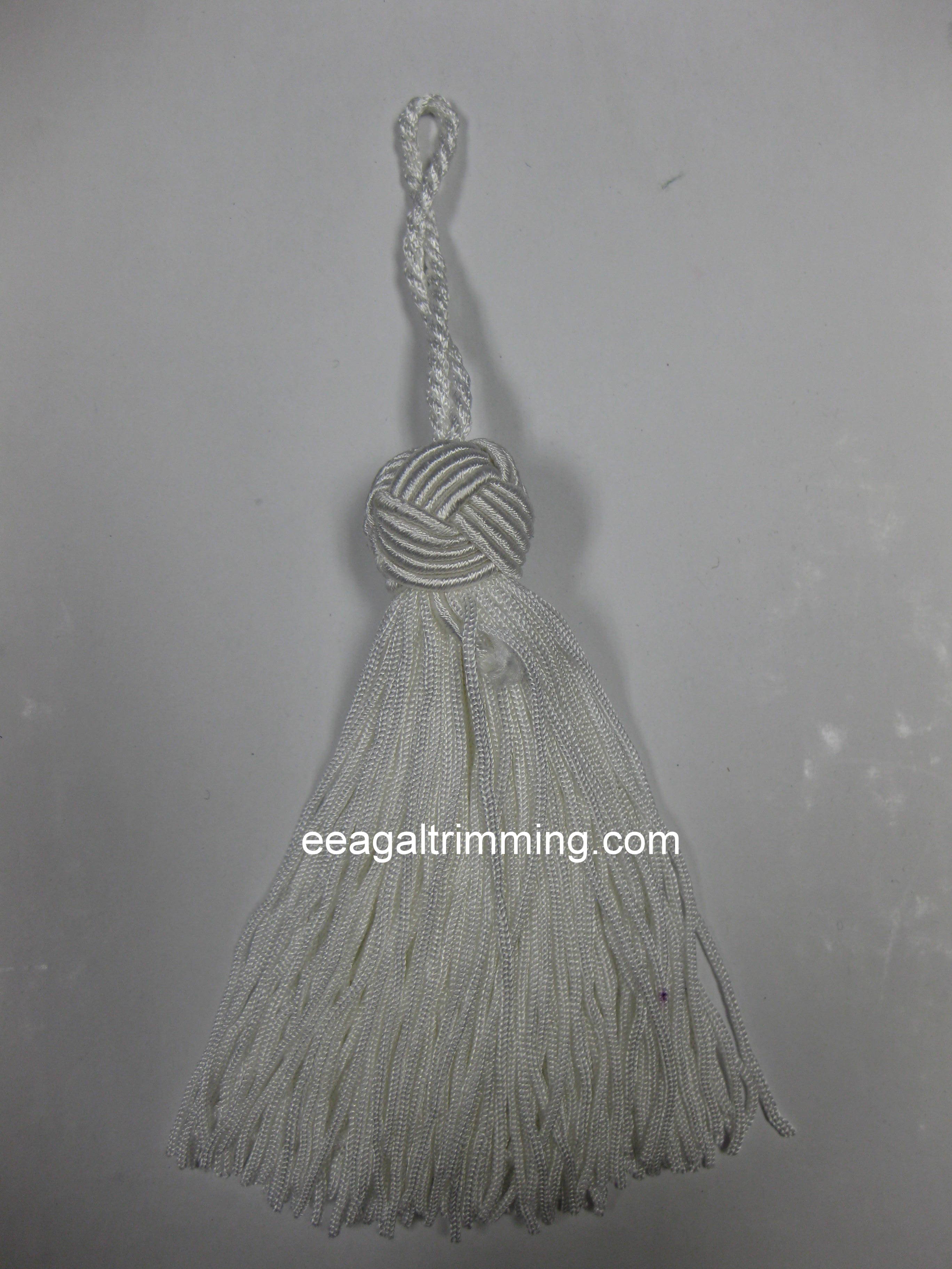 SMALL TASSEL