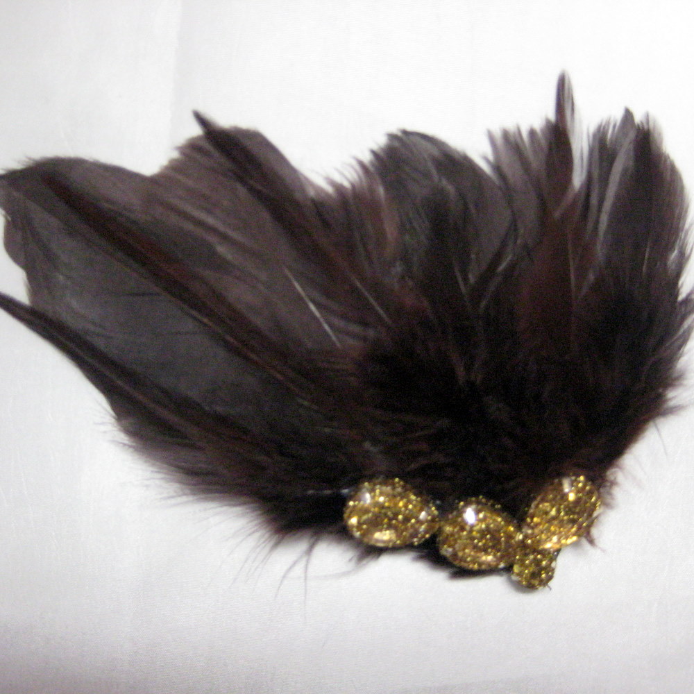 FEATHER BROOCH