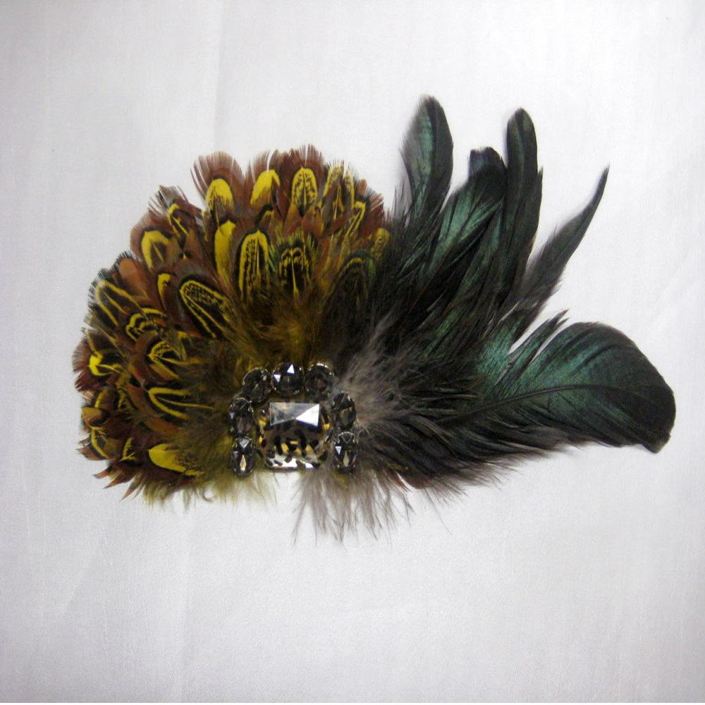 FEATHER BROOCH