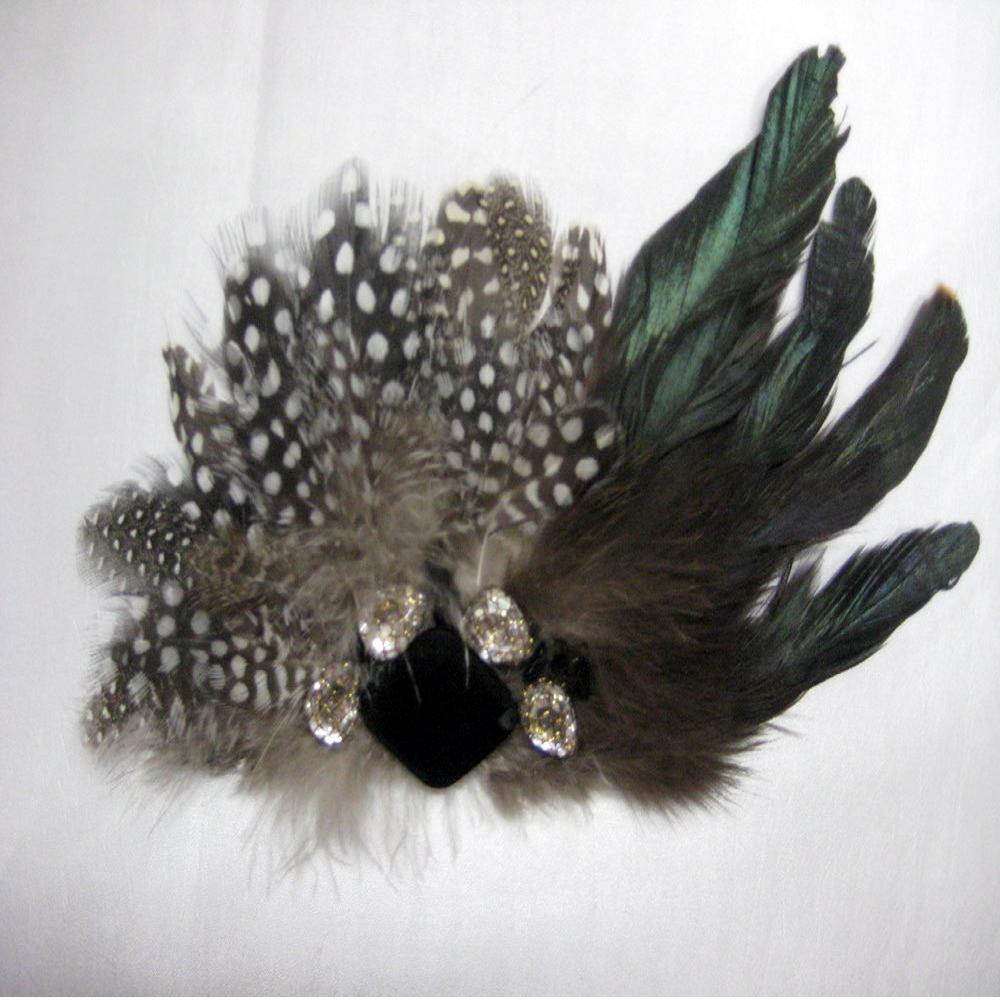 FEATHER BROOCH