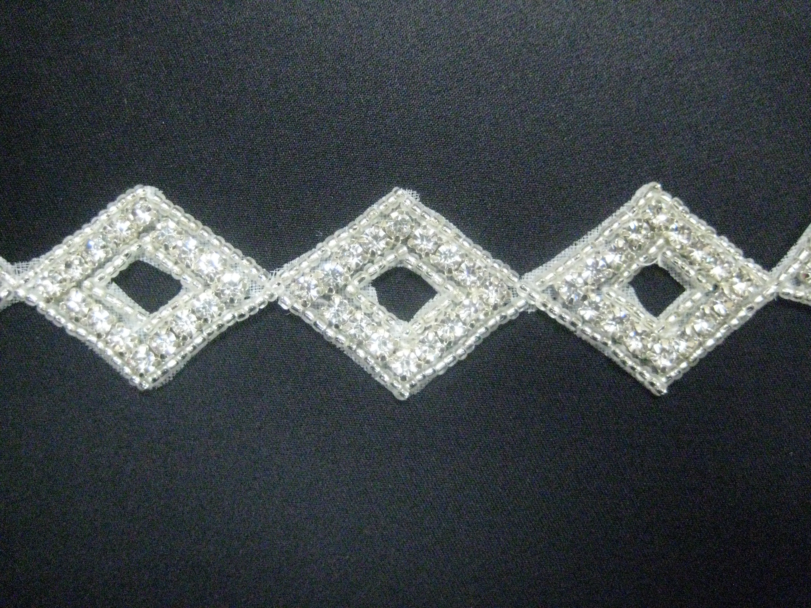 RHINESTONE TRIMS